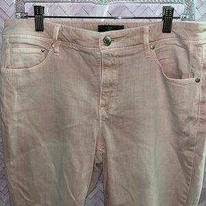 so slimming jeans by Chicos size 0.5 crop denim, soft 4 pockets​​​, pale pink